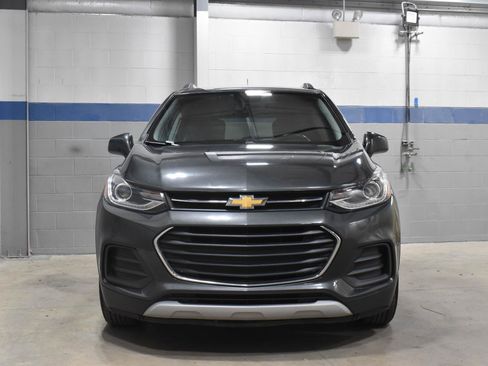 Used 2020 Chevrolet Trax LT FWD image 30