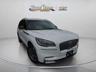 Used 2020 Lincoln Aviator Reserve w/ Elements Package Plus AWD/4WD video 1