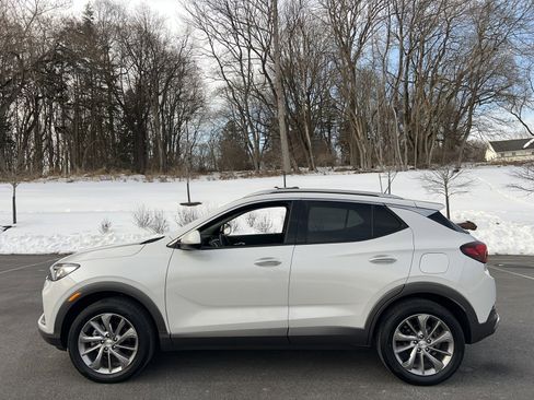 Used 2023 Buick Encore GX Essence w/ Experience Buick Package image 6