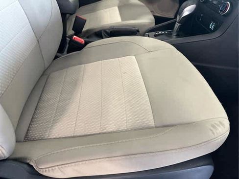 Used 2022 Ford EcoSport S image 36