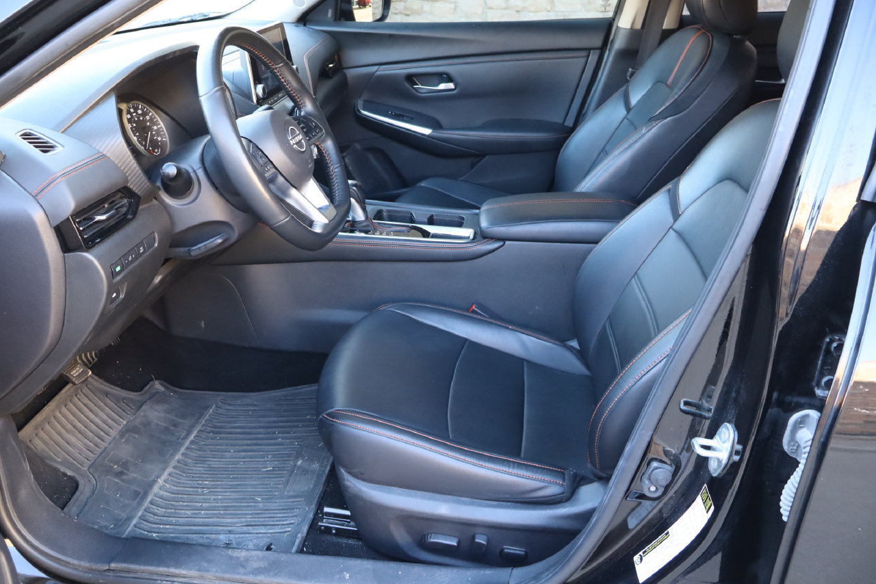 Used 2024 Nissan Sentra SR w/ SR Premium Package FWD image 16