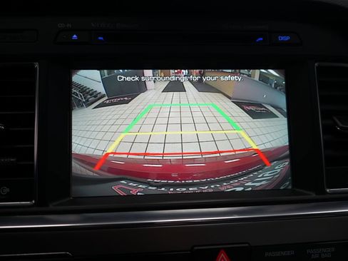 Used 2017 Hyundai Sonata Limited w/ Ultimate Package 04 FWD image 9