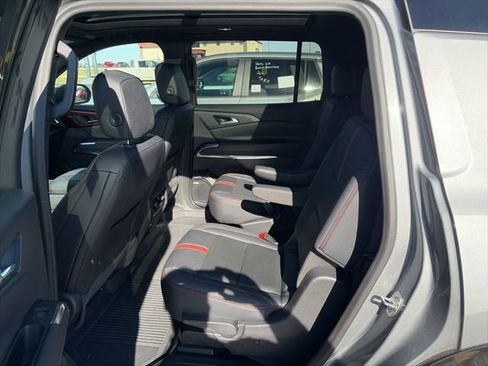 Used 2024 Chevrolet Traverse RS w/ LPO, Floor Liner Package image 6