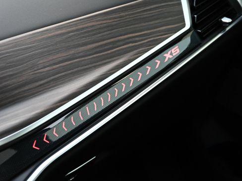 New 2026 BMW X5 xDrive40i w/ M Sport Package image 21