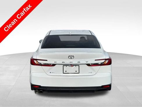 Used 2025 Toyota Camry SE w/ Convenience Package image 5