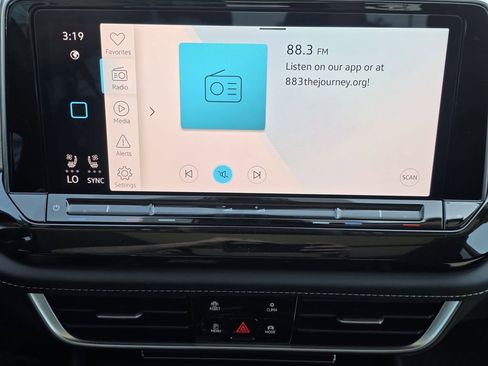 New 2026 Volkswagen Atlas SE image 13