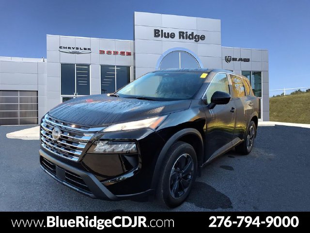 Used 2025 Nissan Rogue SV FWD image 1