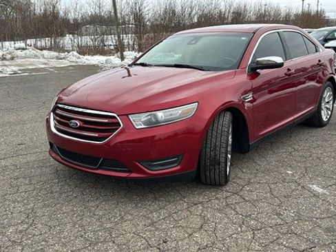 Used 2014 Ford Taurus Limited w/ Equipment Group 301A image 7
