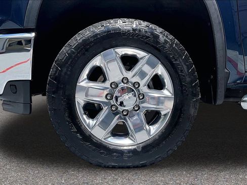 Used 2020 Chevrolet Silverado 2500 LTZ w/ LTZ Premium Package AWD/4WD image 36
