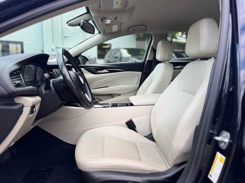 Used 2019 Buick Regal Essence AWD/4WD image 17