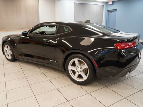 Used 2016 Chevrolet Camaro LT image 7