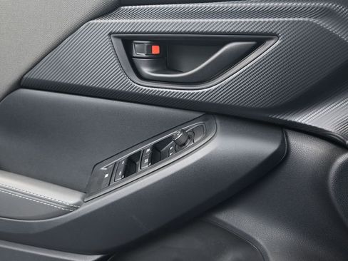 Certified 2025 Subaru Crosstrek 2.0i Premium image 12