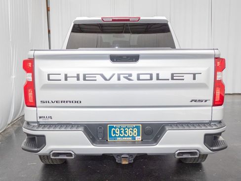 Used 2022 Chevrolet Silverado 1500 RST AWD/4WD image 3