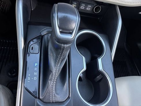 Used 2023 Toyota Highlander XLE image 43