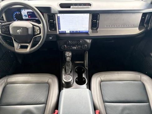 Used 2022 Ford Bronco Outer Banks AWD/4WD image 11