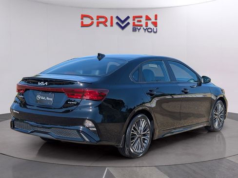 Used 2023 Kia Forte GT-Line w/ GT-Line Technology Package FWD image 5
