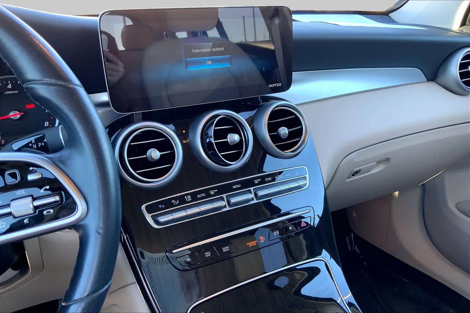 Used 2021 Mercedes-Benz GLC 300 4MATIC image 6