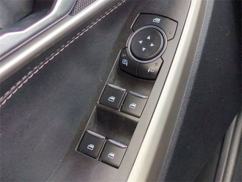 Used 2022 Ford Explorer XLT w/ Equipment Group 202A image 23