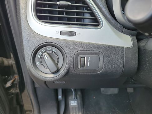 Used 2017 Dodge Journey SE w/ Comfort/Convenience Group AWD/4WD image 14