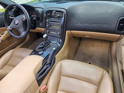 Used 2010 Chevrolet Corvette Convertible w/ Preferred Equipment Group RWD image 24