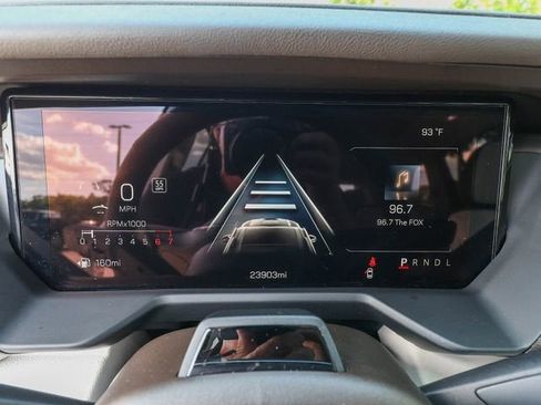 Used 2025 GMC Acadia Denali w/ Super Cruise Package FWD image 18