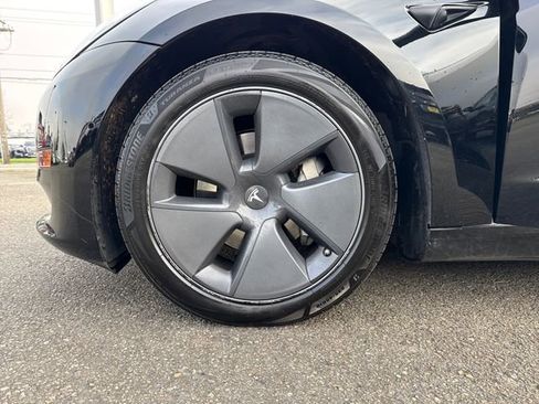 Used 2022 Tesla Model 3 Long Range image 28