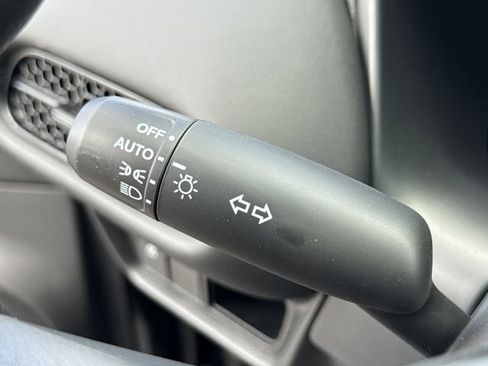 New 2026 Honda HR-V LX image 32