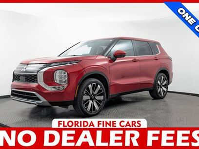 Used 2025 Mitsubishi Outlander SE