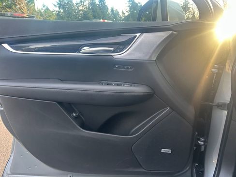 Used 2023 Cadillac XT5 Premium Luxury image 23