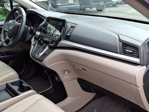 Used 2024 Honda Odyssey EX-L image 9
