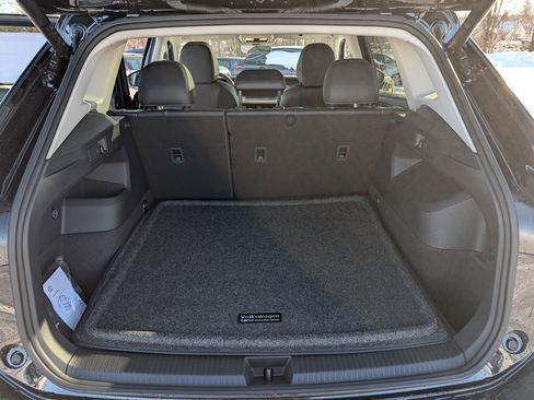 New 2026 Volkswagen Tiguan SE image 6