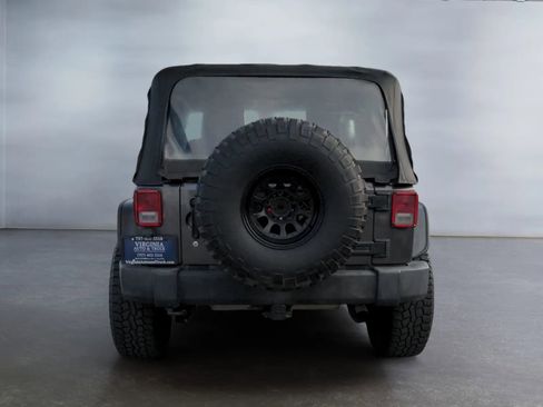 Used 2014 Jeep Wrangler Sport image 8