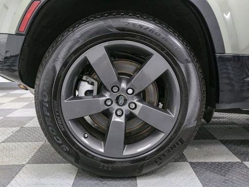 Used 2023 Land Rover Defender 110 X-Dynamic SE image 18