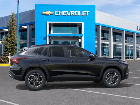 New 2026 Chevrolet Trax LT image 29