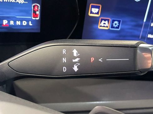 Used 2026 Chevrolet Traverse LT AWD/4WD image 33