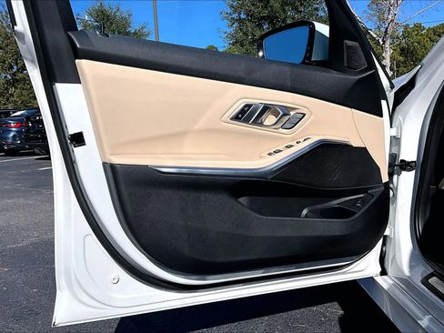 Used 2021 BMW 330i Sedan w/ Convenience Package image 20