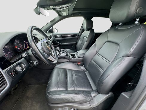 Used 2019 Porsche Cayenne AWD/4WD image 13