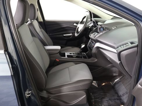 Used 2019 Ford Escape SE FWD image 26