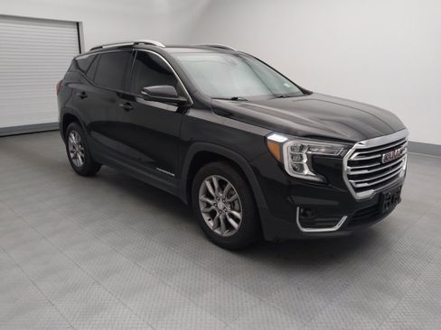 Used 2022 GMC Terrain SLT w/ Infotainment Package II FWD image 11