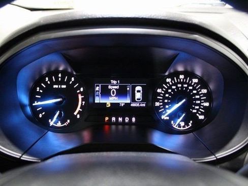 Used 2020 Ford Edge SE image 8