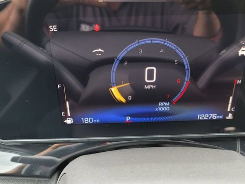 Used 2024 Chevrolet Trax RS w/ Driver Confidence Package FWD image 19