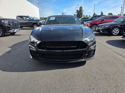 Used 2019 Ford Mustang GT Premium RWD image 3