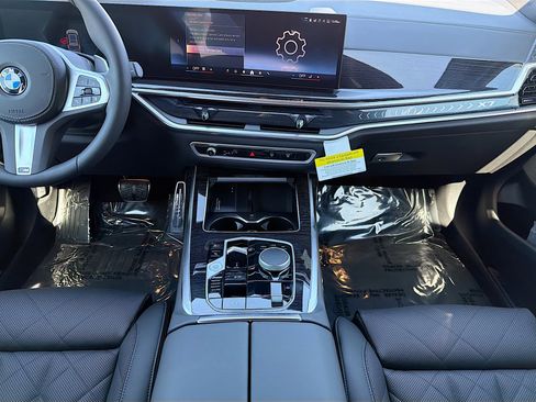 New 2026 BMW X7 xDrive40i w/ M Sport Package image 19