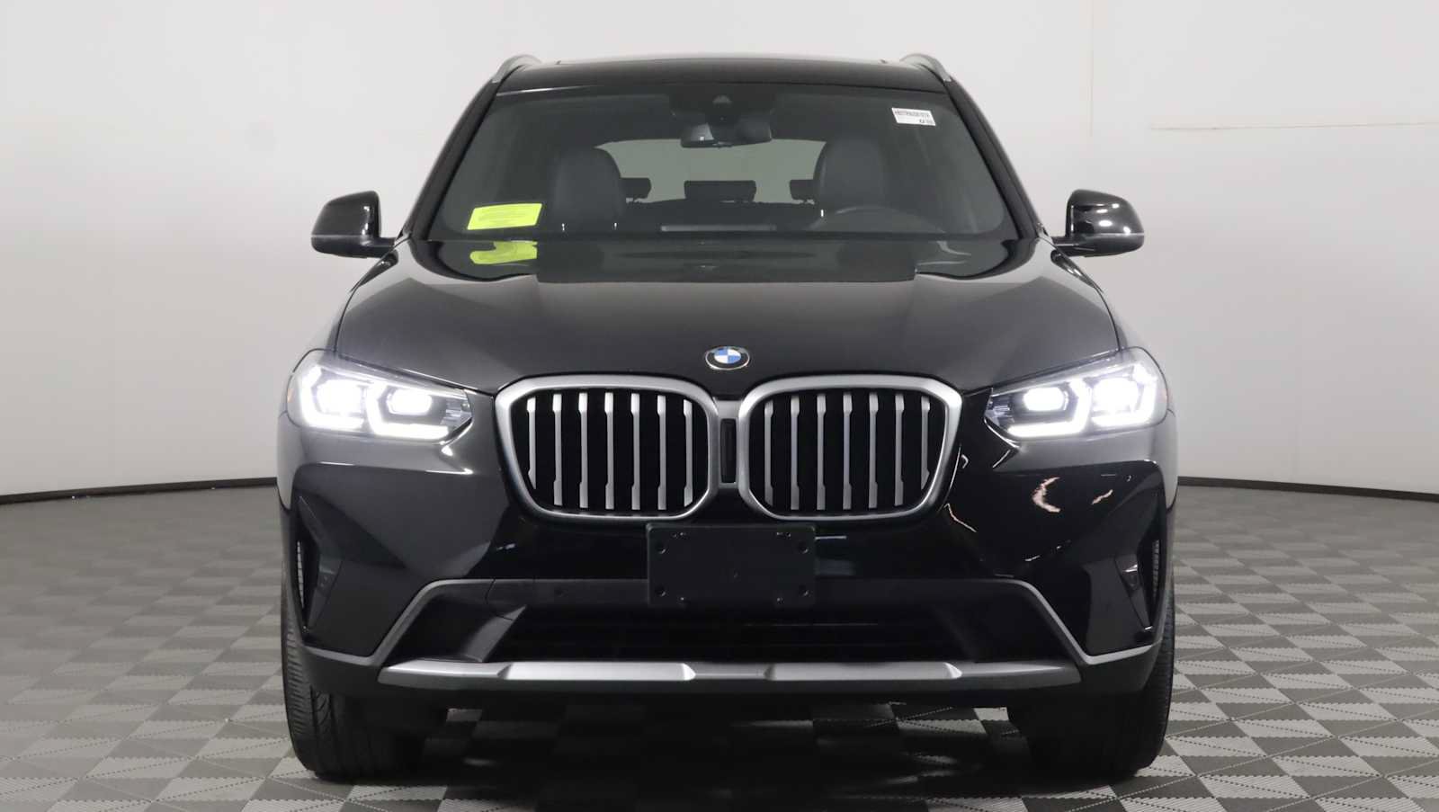 Used 2024 BMW X3 xDrive30i w/ Convenience Package AWD/4WD image 2
