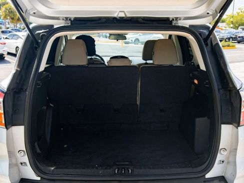 Used 2017 Ford Escape SE FWD image 33