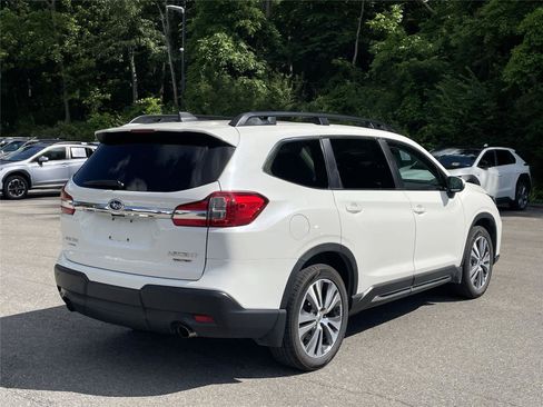 Certified 2022 Subaru Ascent Limited w/ Technology Package AWD/4WD image 5