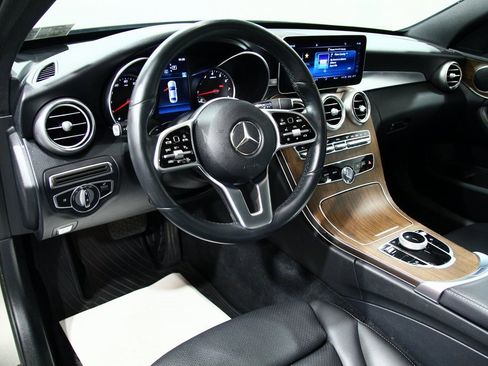 Used 2019 Mercedes-Benz C 300 4MATIC Sedan image 5