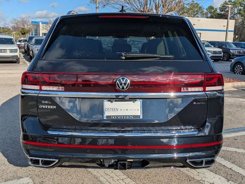 New 2026 Volkswagen Atlas SEL Premium R-Line AWD/4WD image 5