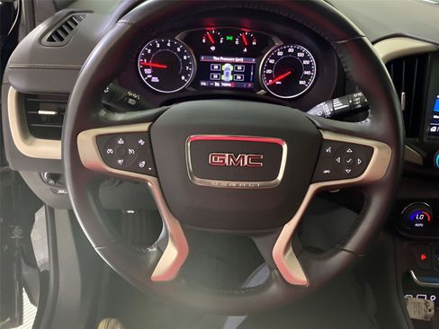 Used 2020 GMC Terrain Denali w/ Denali Premium Package AWD/4WD image 24