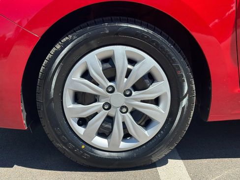 Used 2021 Hyundai Accent SE FWD image 25